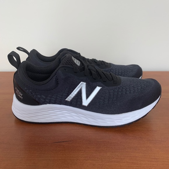 New Balance Black and White Sneakers - Picture 1 of 8